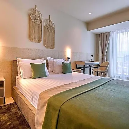 Hotel Alezzi Infinity &